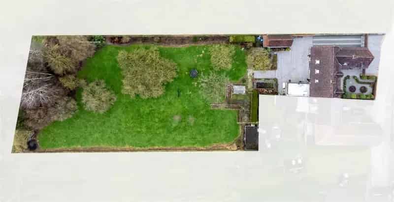 Huis te koop Moerbeke 5 slaapkamers grote tuin kangoeroewoning