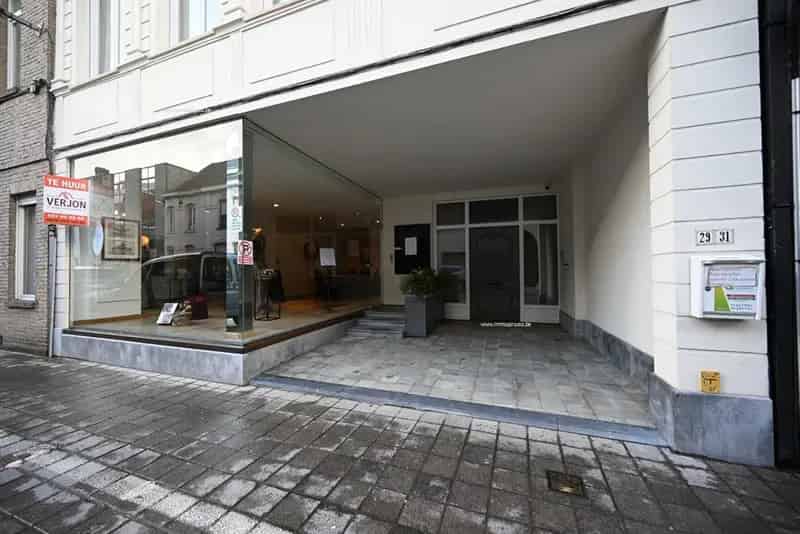 Handelspand te Huur Roeselare Centrum 68m2