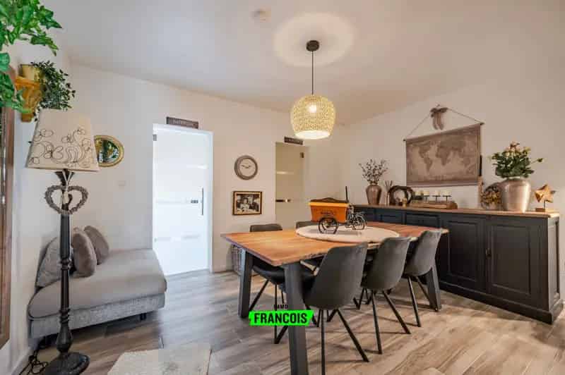 Huis te koop Blankenberge: Instapklare woning met terras