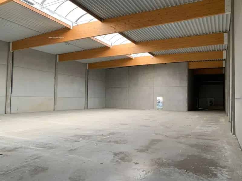 Nieuwbouw Bedrijfsgebouw te Huur Vichte 1101m²