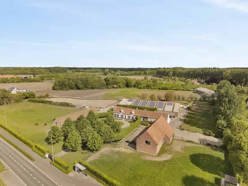 Landhuis te huur Brugge Assebroek: 19de-eeuws met paardenfaciliteiten