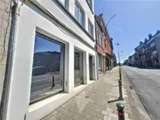 Handelspand te Huur Oudergem 120m²