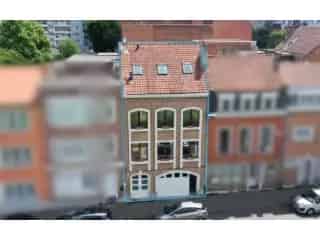 Huis te Koop Etterbeek - Gezellige Bel-Etage 213m²