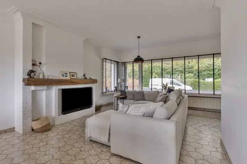Gelijkvloerse woning 3 slaapkamers 3020m² perceel