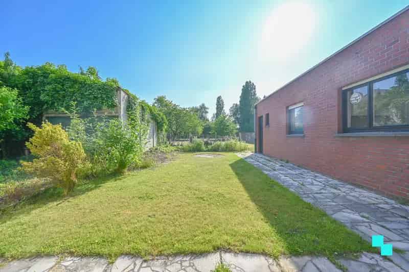 Huis te koop Desselgem: Grote woning met schuur 1530m²