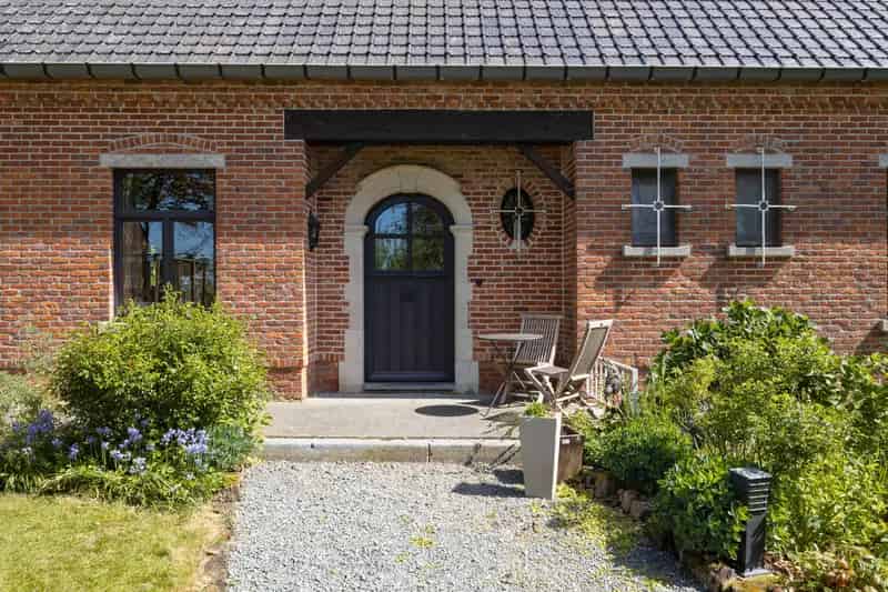 Huis te koop: Ruime villa 5 slaapkamers met paardenbox
