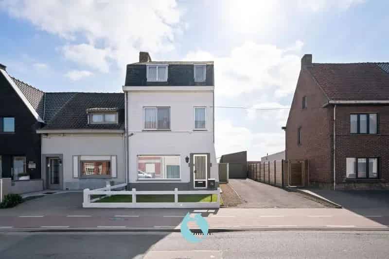 Halfopen Bebouwing Nabij Centrum 567m²