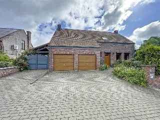 Huis te huur Mettet 5 slaapkamers grote leefruimte 2 garages