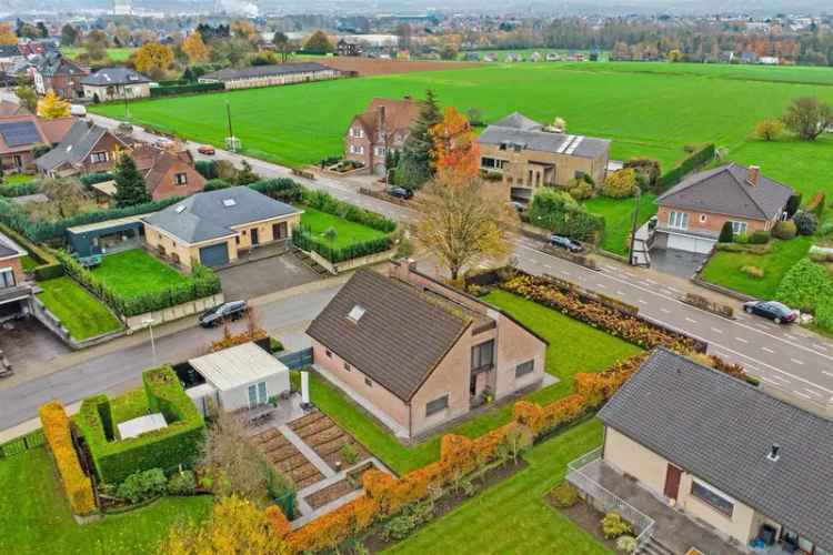 Zeer ruime (334m²) en energiezuinige villa met 4 slaapkamers, tuin en garage