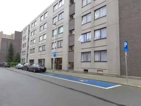 18 Appartementen met 3 Slaapkamers te huur in complex van 5 Verdiepingen