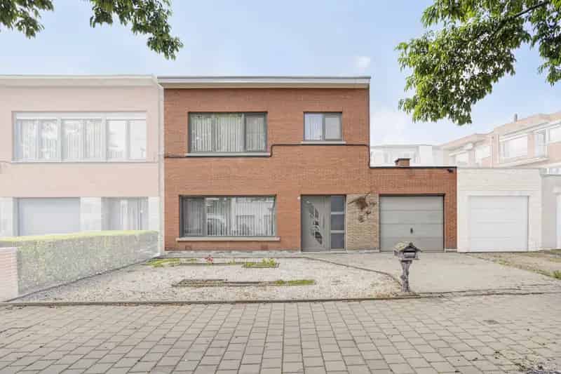 Huis te Koop Merksem 3 Slaapkamers Garage Tuin EPC B