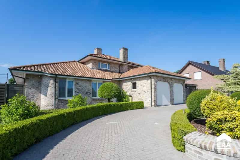 Villa te koop Roeselare 3 slaapkamers Zuidtuin Zonnepanelen