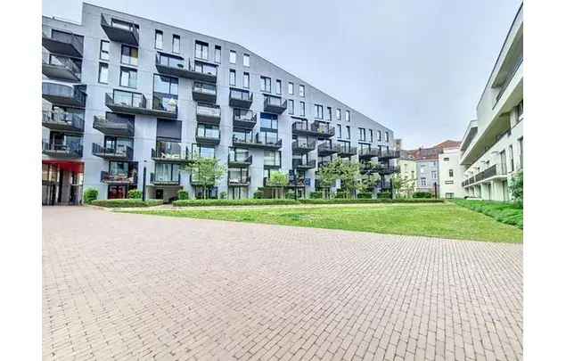 Huur 2 slaapkamer appartement van 86 m² in Brussels