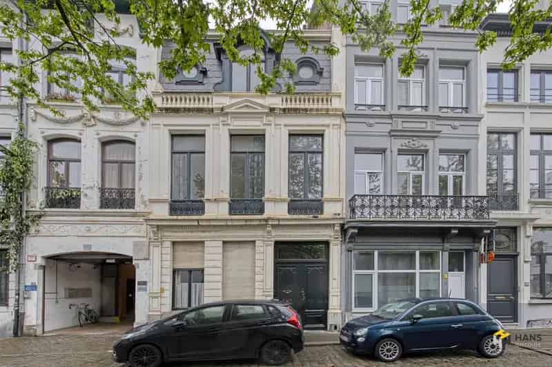 Herenhuis te renoveren Antwerpen Centrum 4-5 slaapkamers
