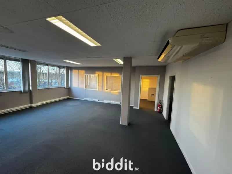 Showroom Kantoor 415m² Hoogstraten Meer Amsterdamstraat