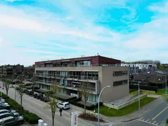 Overdekte Parkeerplaats Temse