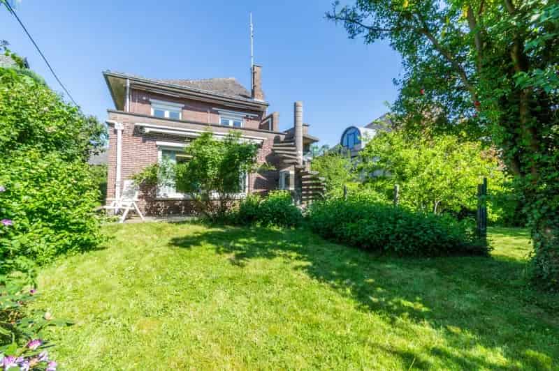 Ruime woning te koop 4 slaapkamers garage Zuidtuin