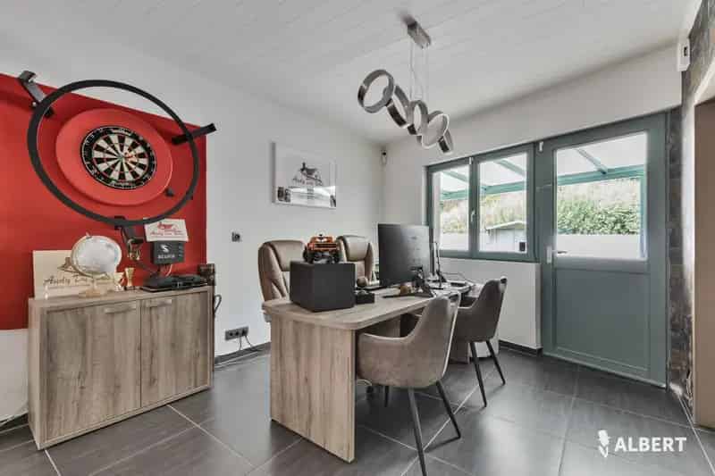 Instapklare woning Denderleeuw nabij station met tuin