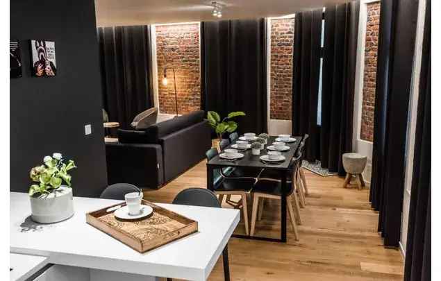 Huur 4 slaapkamer appartement van 100 m² in Brussels