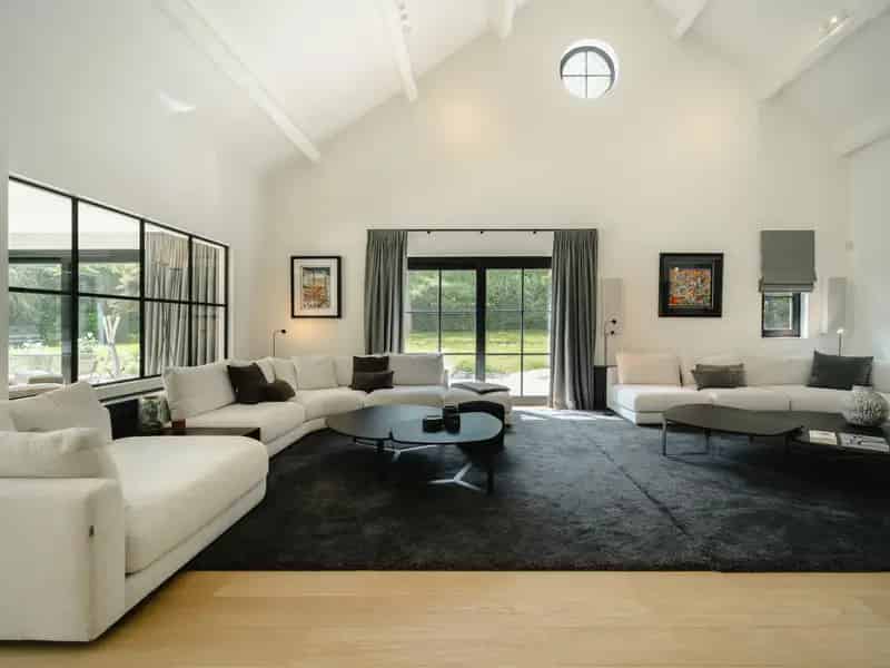Huis te huur Waals Brabant  878m² gerenoveerd met zwembad en sauna