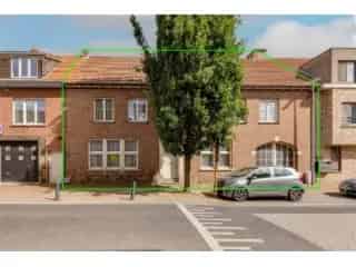 Huis te koop Beerse 6 slaapkamers grote tuin garage