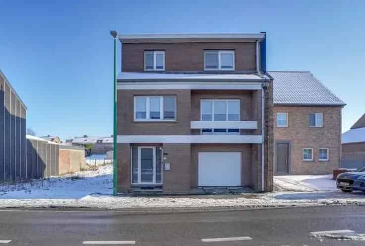 Ruime Bel-Etagewoning te Koop in Gingelom
