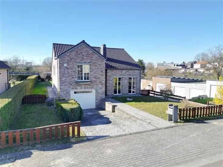 Huis Te Koop Rocourt 4 Slaapkamers 305m² Tuin Garage