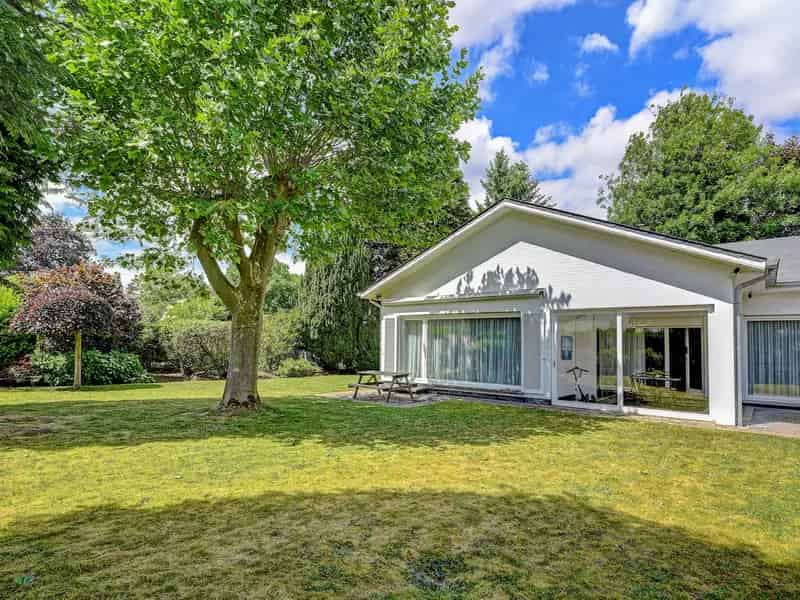 Gelijkvloerse Villa te Koop Overijse