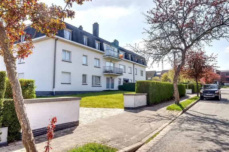 Ruim appartement te huur 3 slaapkamers groot terras