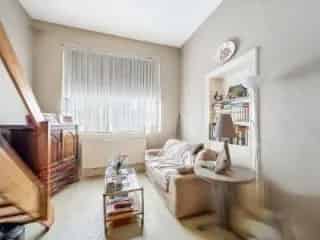 Duplex te koop Genval 53m2 1 slaapkamer tuin te renoveren