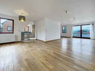 Triplex te Huur Grez Doiceau 3 slaapkamers Tuin