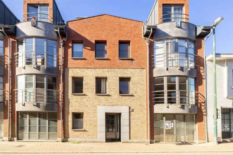 Gelijkvloers appartement met staanplaats in het centrum