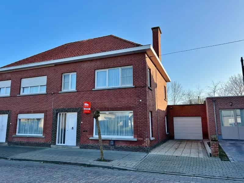 Huis te huur Boezinge: Zonnige tuin garage 2 slaapkamers