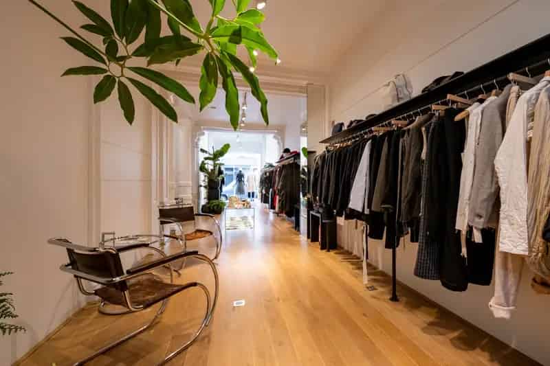Prachtige Winkel Te Huur Antwerpen Leopoldstraat 73m²