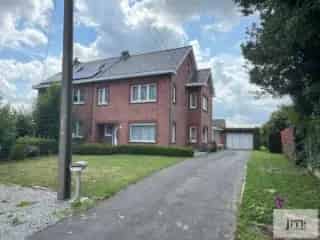 Huis te koop Wellen - Grote tuin - 3 slaapkamers - Gerenoveerd