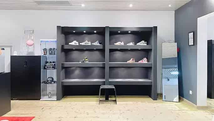 Handelspand te koop Wilrijk Kern 54m²
