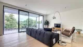 Penthouse te koop Ukkel 3 slaapkamers ruim terras