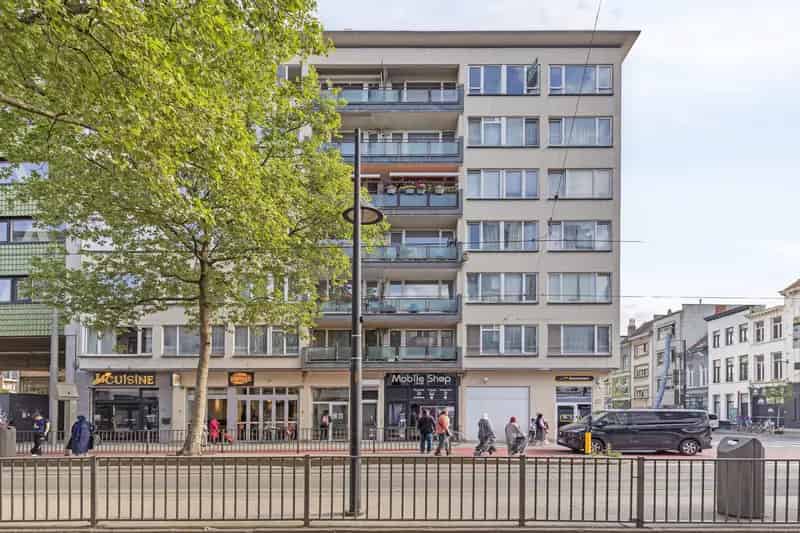 Te renoveren appartement 2 slaapkamers centraal gelegen