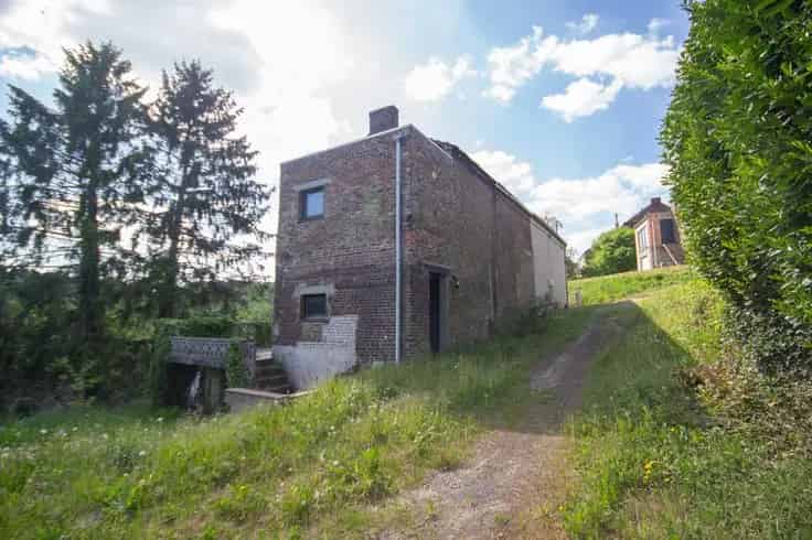 Huis Te Koop: Gelijkvloers, 2 slaapkamers, tuin