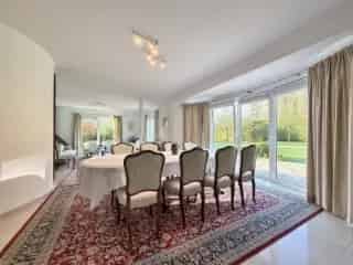 Huis te huur Wezembeek-Oppem 245m2 4 slaapkamers
