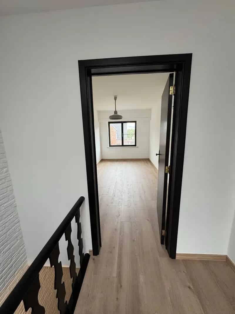 Ruim Duplex Appartement te Huur Sint-Lenaarts Centrum