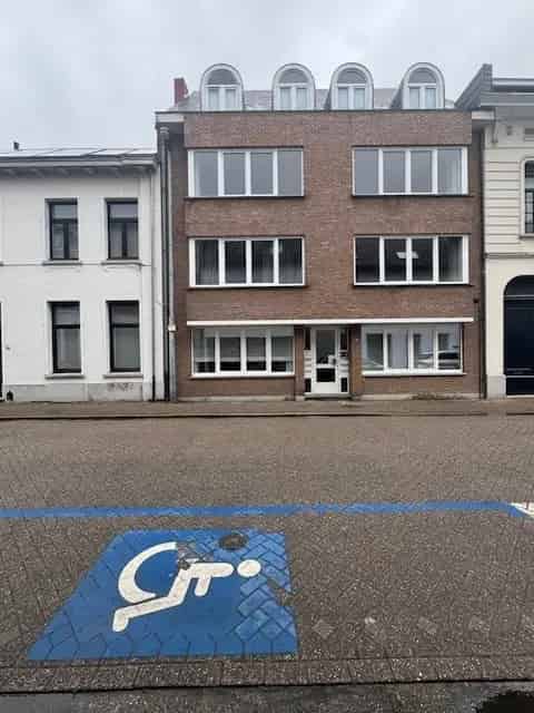 Appartement te koop Herentals: gerenoveerd met terras