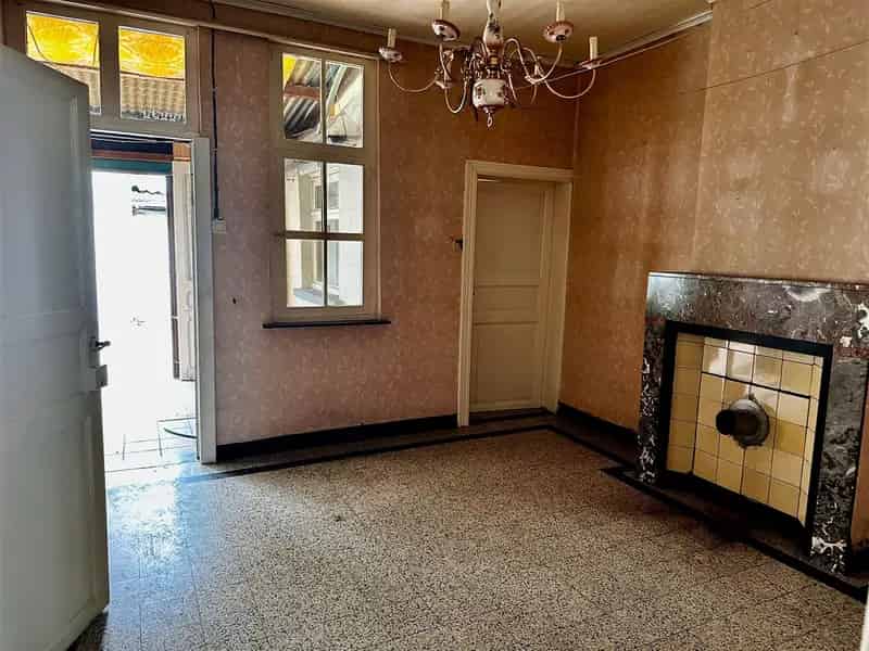 Te renoveren of te slopen woning Ename