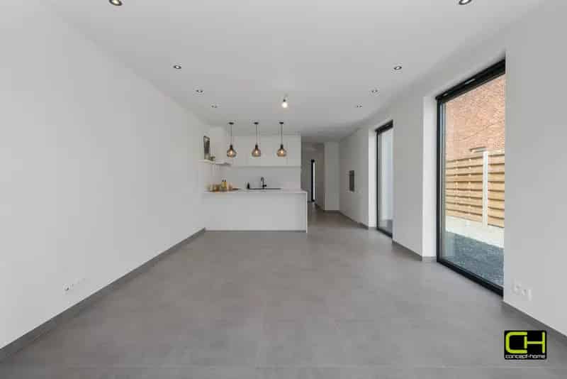 Gerenoveerde woning 3 slaapkamers te koop Lievegem