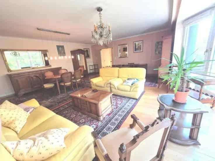 Appartement te Koop Charleroi 126m2 Garage Kelder
