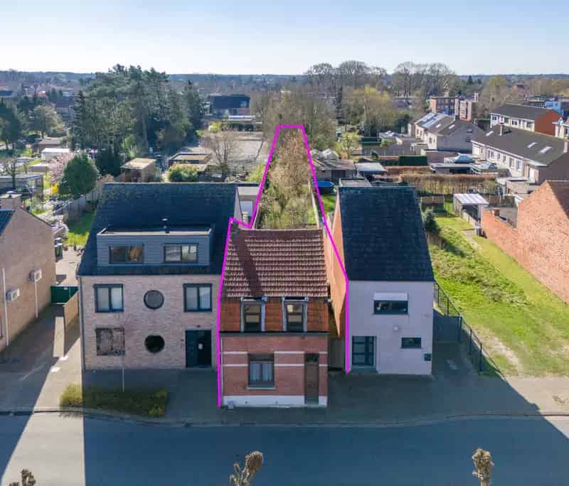 Huis te huur te Putte: renovatieproject met grote tuin