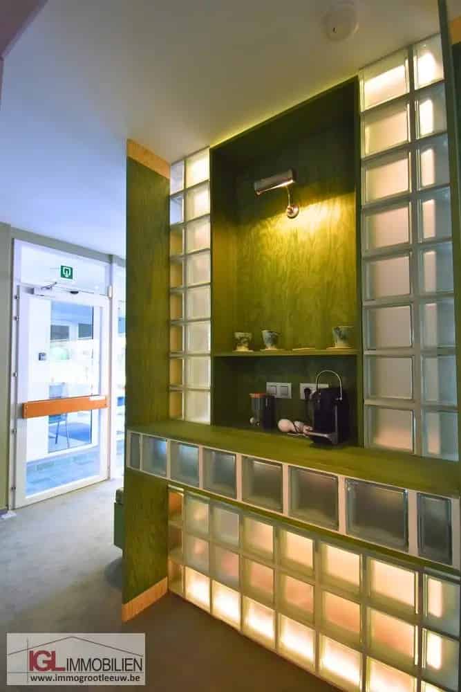Kantoorruimte te koop Sint Pieters Leeuw Centrum