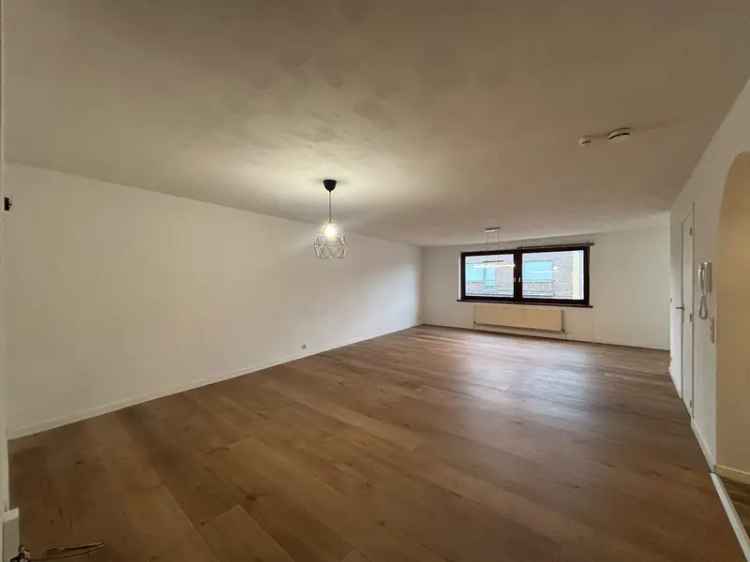 Appartement te koop Mol - 2 slaapkamers - garage - instapklaar