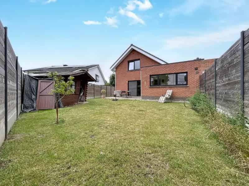 Huis te koop: 4 slaapkamers, garage, energiezuinig