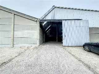 Magazijn te huur Beselare 450m2 Opslag Betonvloer A19